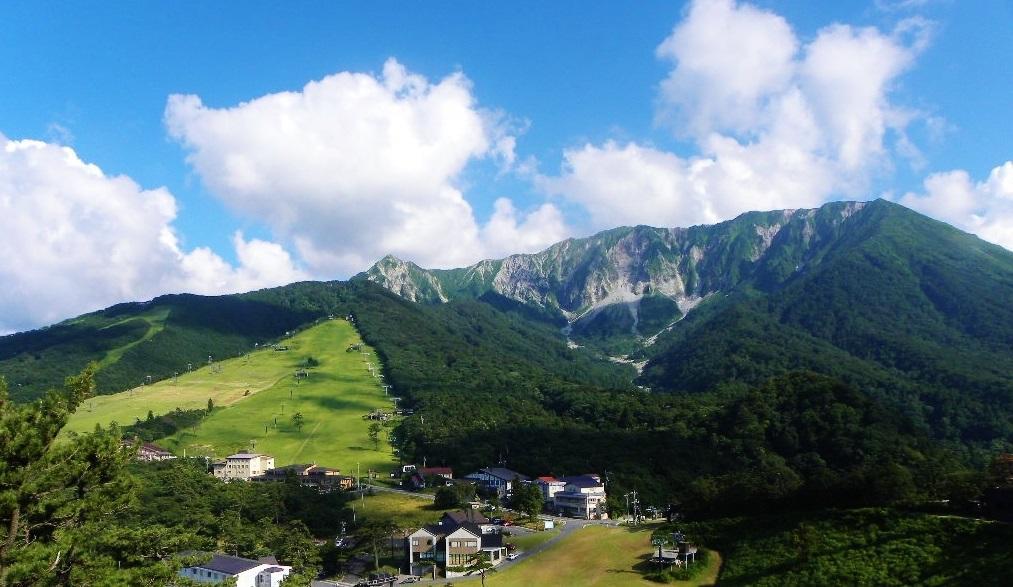 Готель Yamabikoso Daisen  Екстер'єр фото